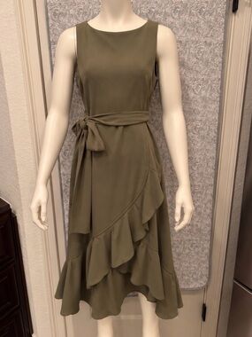 Calvin Klein Olive Green Sleeveless Midi Dress with Waist Tie
size 10